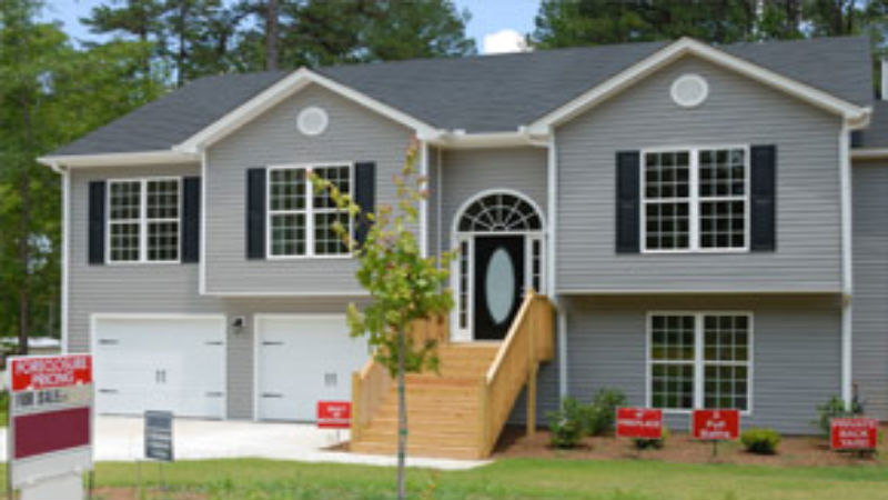 Contact A Local Roofer In Amelia OH Before Winter Begins