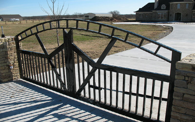 3 Benefits a Property Fence Offers