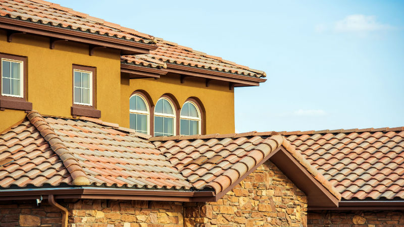 When to Seek Out a Residential Roofer in Miami